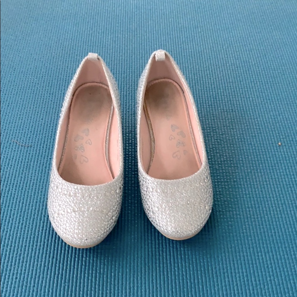 Girls pumps